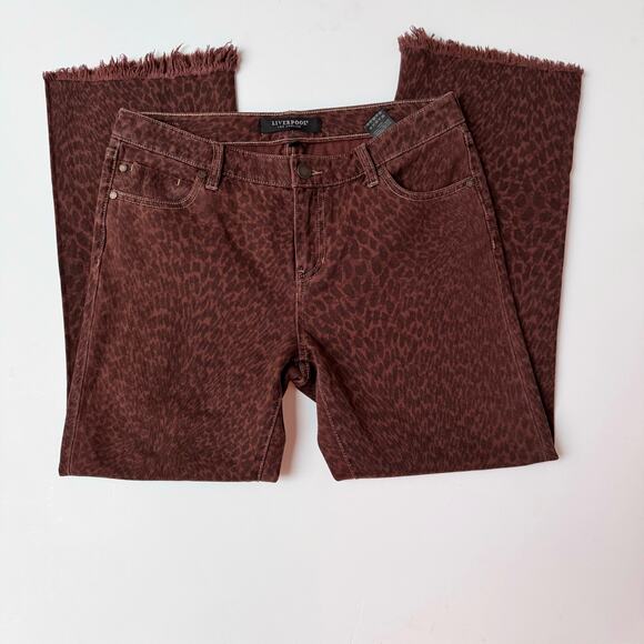 Liverpool Brown Hannah Crop Flare low rise with Frayed Hem Pants Women's 4/27 - Picture 3 of 11